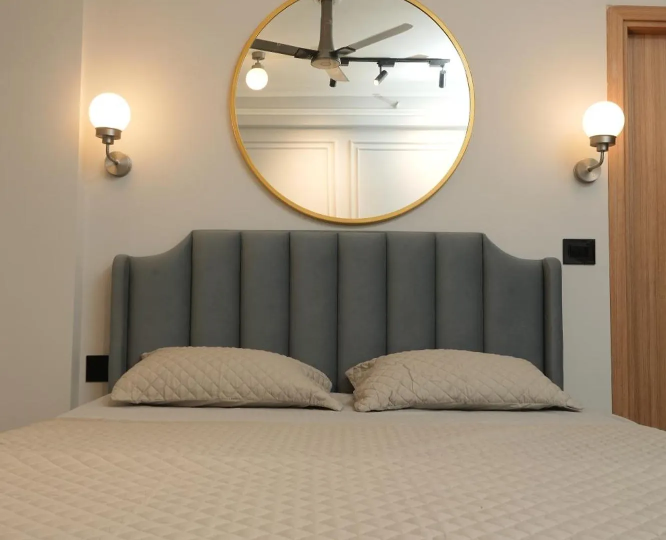 Cozy 3 Bhk Fully Furnished Entire Apartment In Kochi 0*,